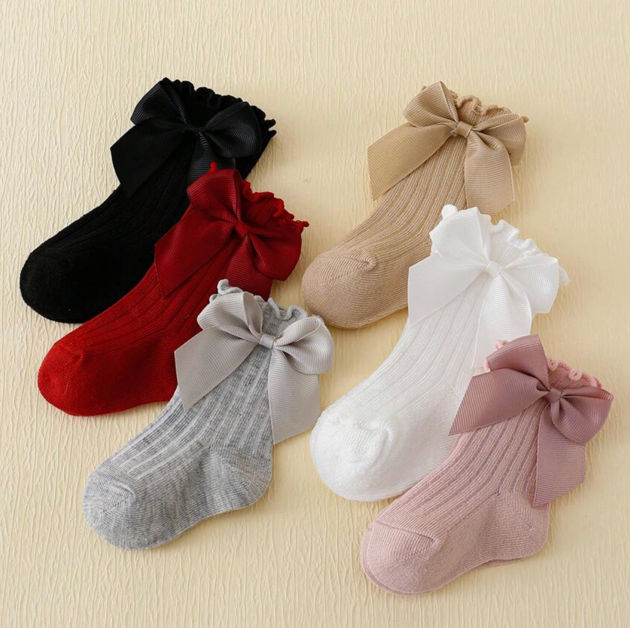 Calcetin para Niña Ranura con Lazo Talla 1-2 años  CHIKY NYNO
