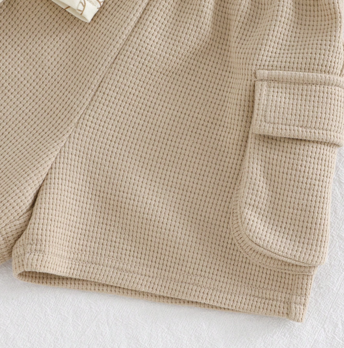 Conjunto Dinos Beige CHIKY NYNO