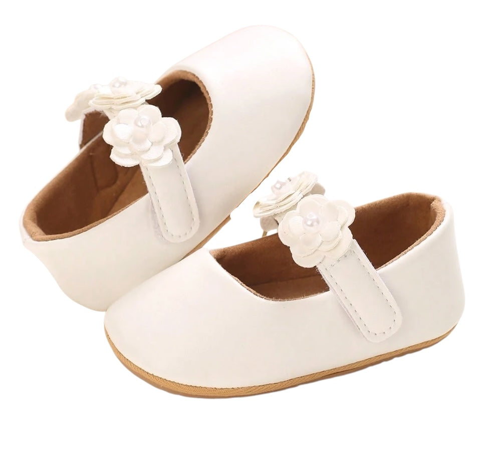 Zapato Niña Florecitas Blanco CHIKY NYNO
